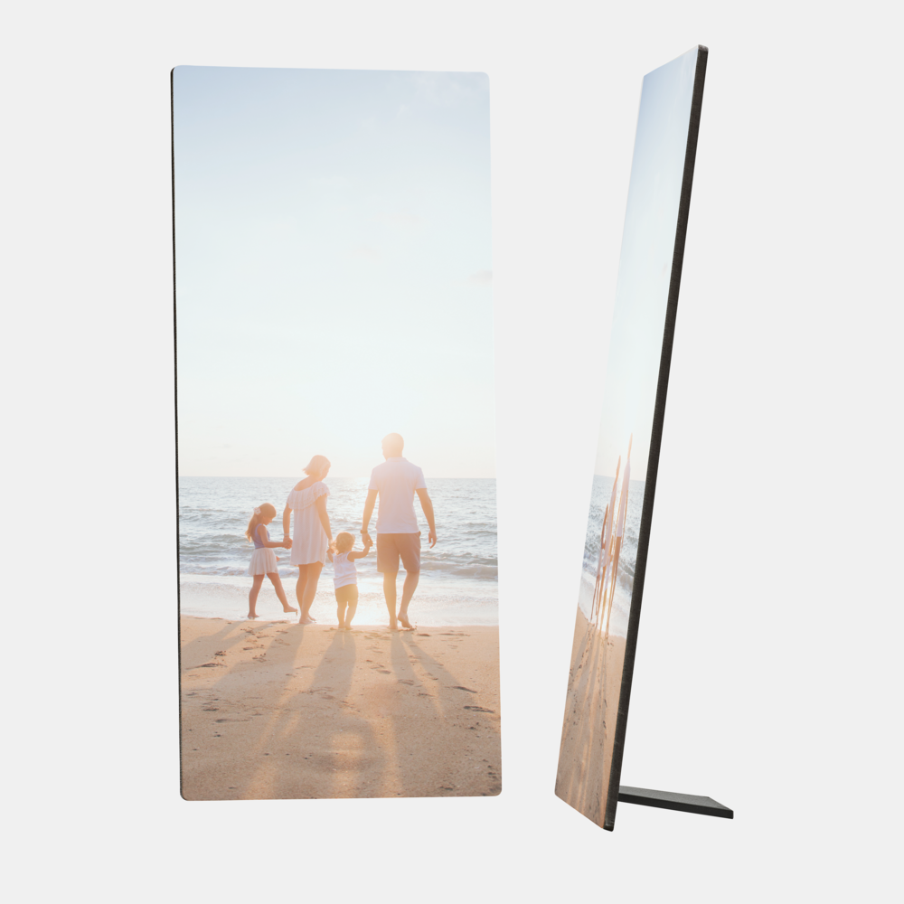 Fotoaufsteller 13x29 cm mit Familienmotiv am Strand, zwei Aufsteller in unterschiedlichen Perspektiven.